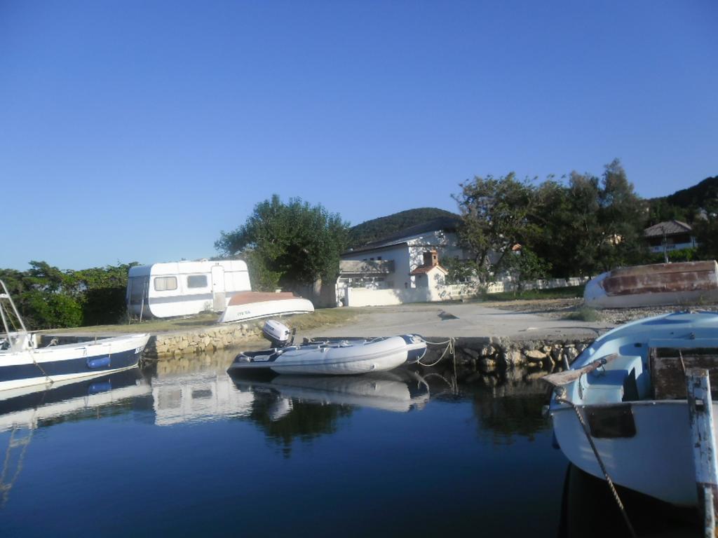Gvacic House Daire Supetarska Draga Oda fotoğraf